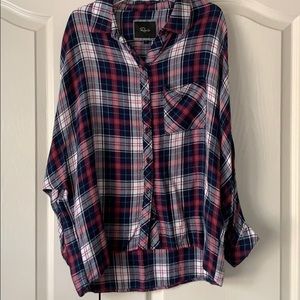 Long sleeve plaid top
